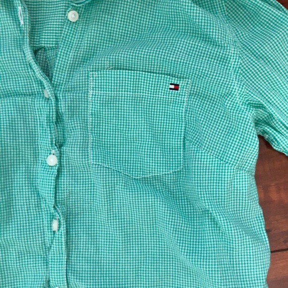 Button down - Picture 3 of 3